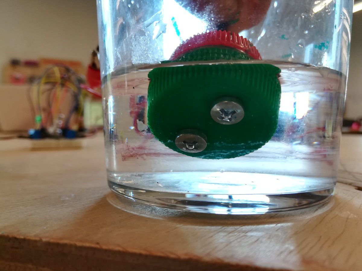 imvectech's tweet photo. Here is the #Coqui we built during the #Summerlab2018 workshop. You can try it in @hirikilabs.
Come on Wednesdays and join the #GAIMeC.
Green technology developed by the @PublicLab community.
#DIWOsurvival
#CitizenInvestigation https://t.co/88Ec1ELLRL