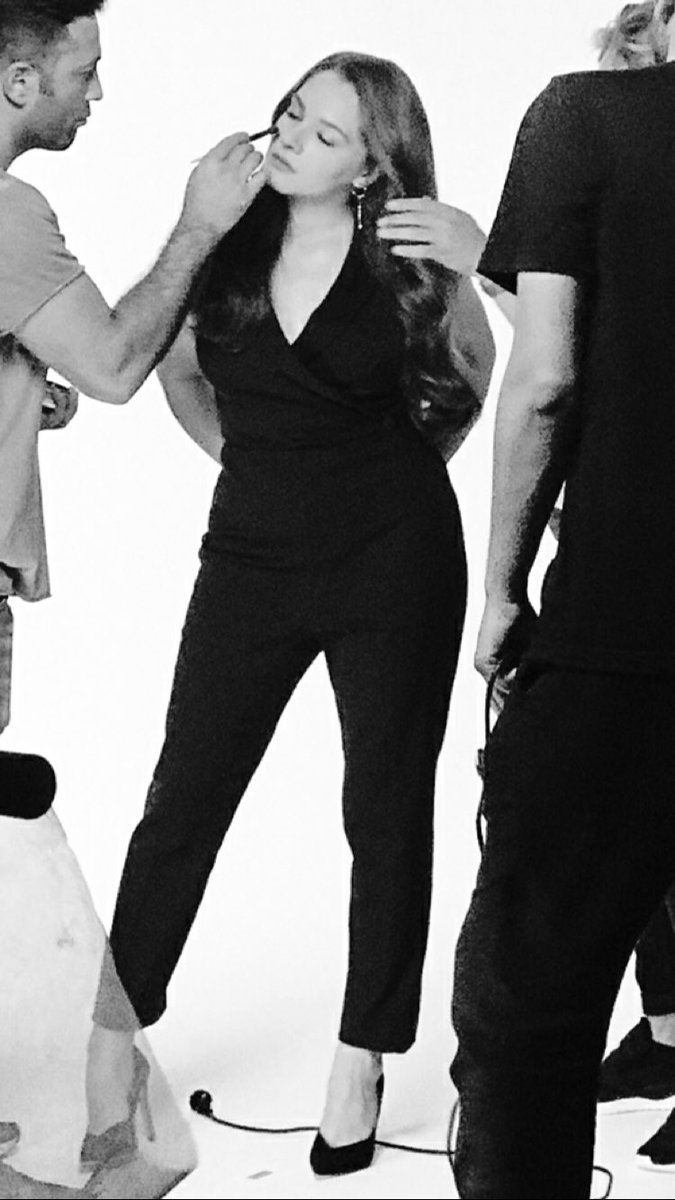 MirayPics's tweet photo. Glitz &amp; Glamour ⚡️⚡️

#MirayDaner https://t.co/fzMXu58s8R