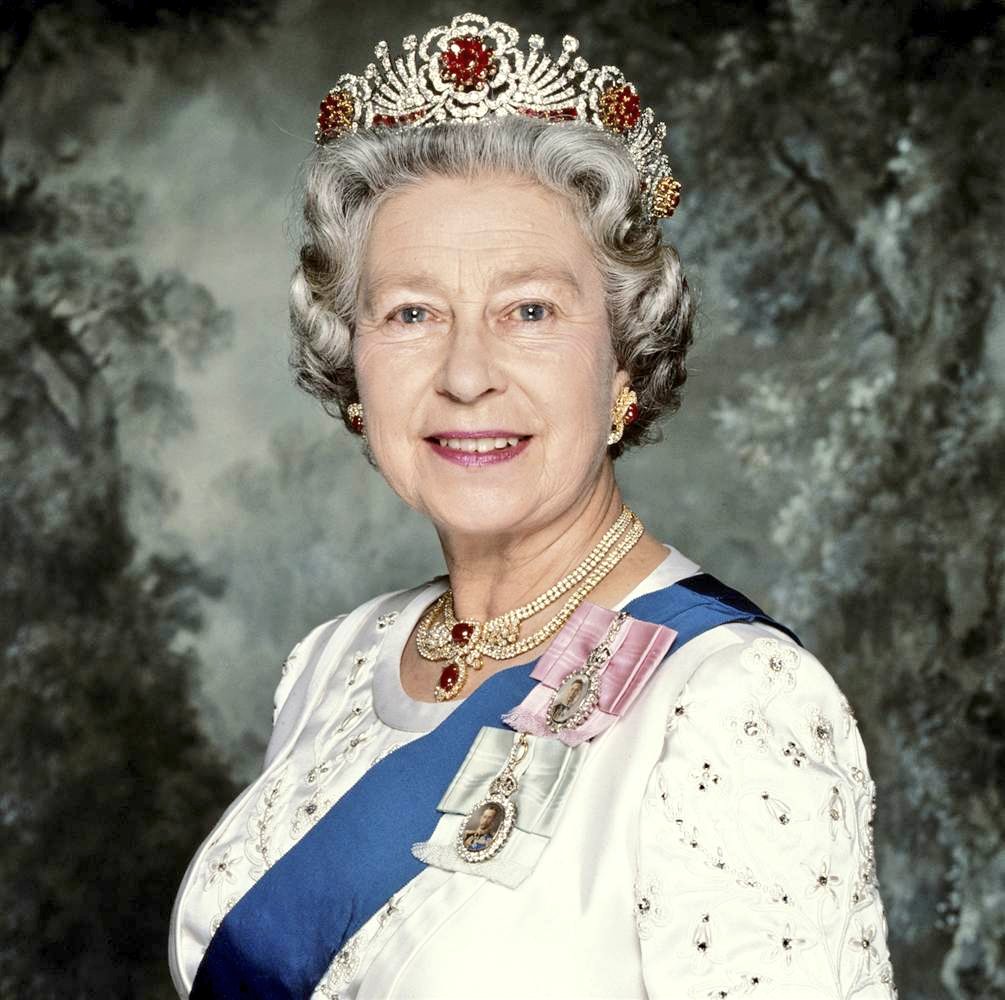 jennahannee's tweet photo. #RespectQueenElizabeth
π¬π§π¬π§π¬π§π¬π§π¬π§π¬π§
Can we get this trending today!? https://t.co/F9DiKM2fDc