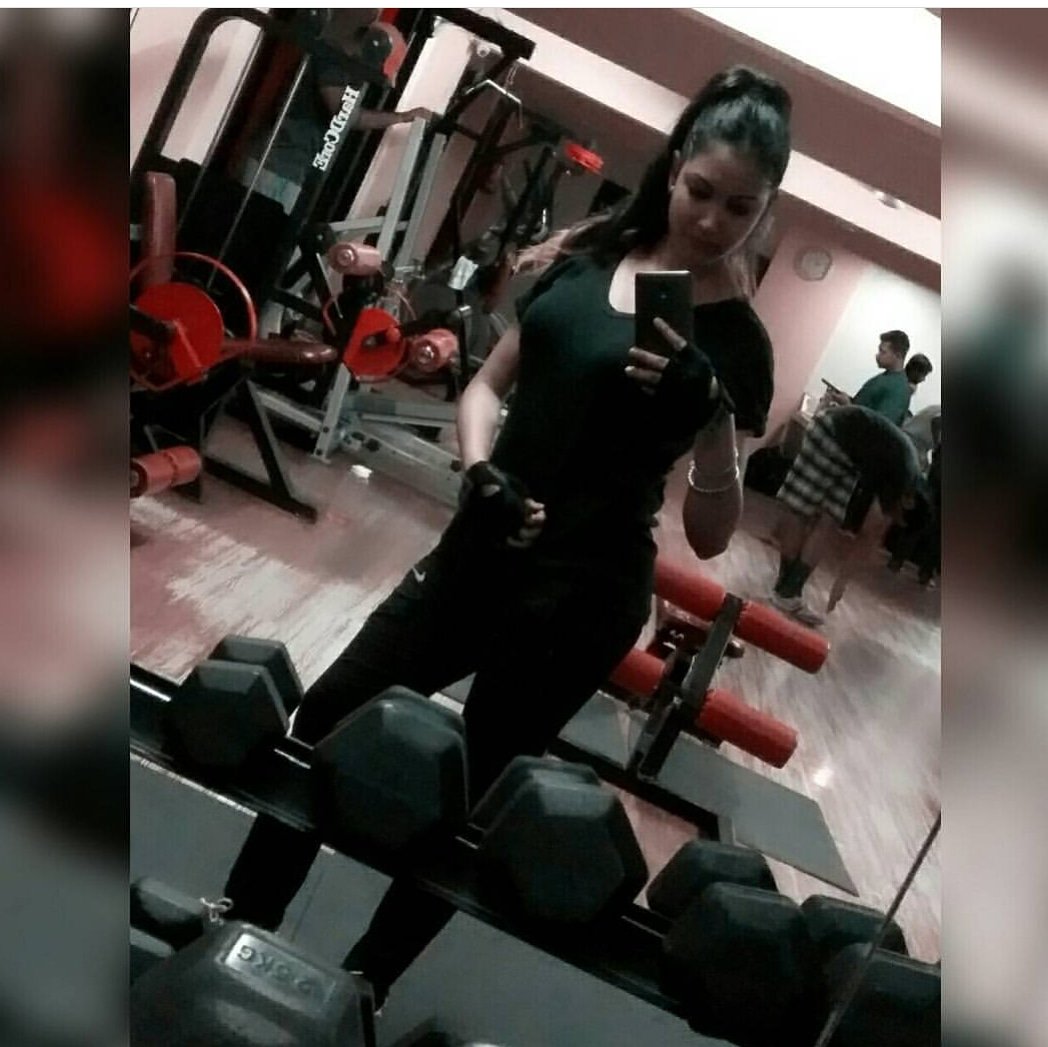 fitabulousmodel's tweet photo. No caption ๐ค
@bodybuildingcom
@gymglutes
@gymsharkwomen
@gymxapparel
#wokroutmode #workoutselfies
#gainingmode https://t.co/1oLD9F1BLC