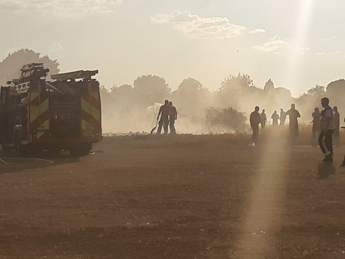 Firefighters are urging people not to barbecue in parks and public spaces. Last year saw a record number of grass fires across #London and we want to avoid a repeat london-fire.gov.uk/news/2019-news…
