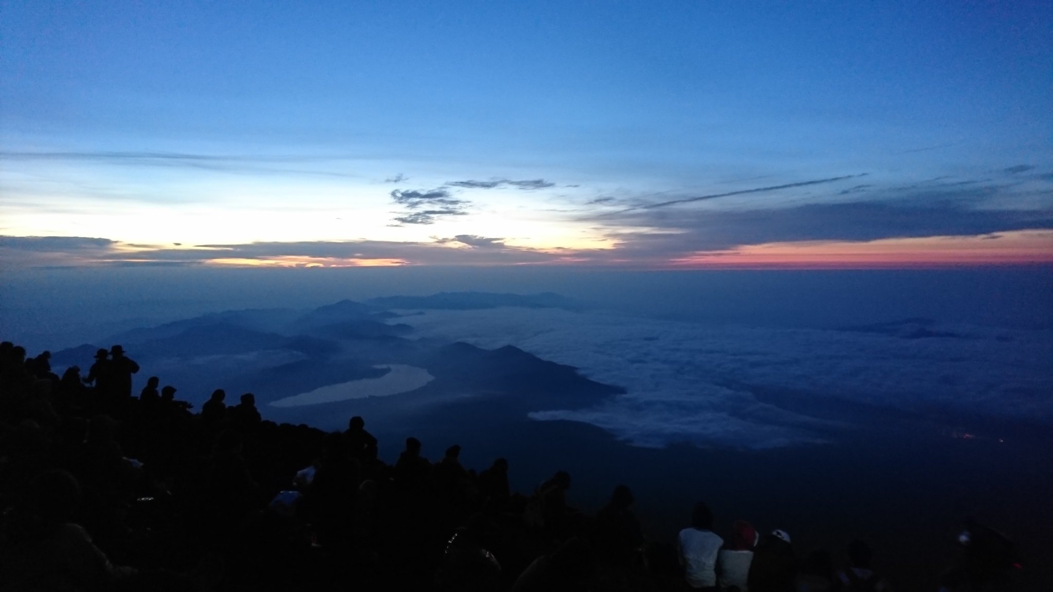 卯月 富士山あさやけぼーだーらいん T Co Pjmcq5tk0k Twitter