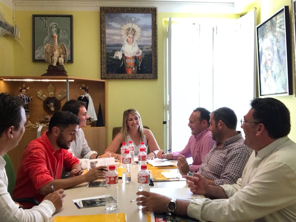 Este fin de semana nos ha visitado la Junta Directiva de los JOHC, encabezada por su presidenta Marta Calero. Además de la reunión de trabajo, provecharon para hacer un poco de turismo por Santander y han visto alguno de los lugares donde se desarrollara <a href="/JOHCSantander/">JOHC Santander 2018</a>