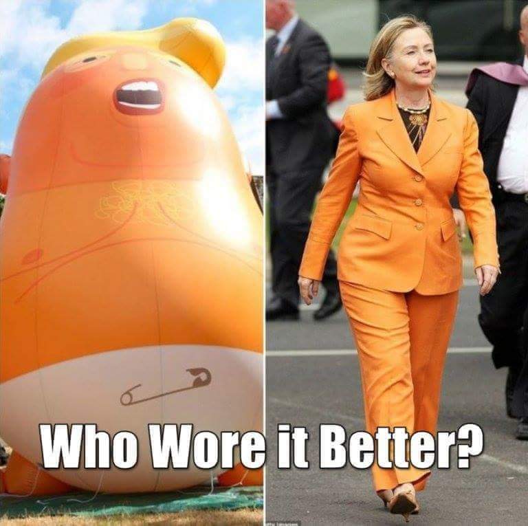 Who wore it better. Питер гриффин в платье розовом. Эми адамс в платье. Who wore it better. Мисс пигги на рояле поет.