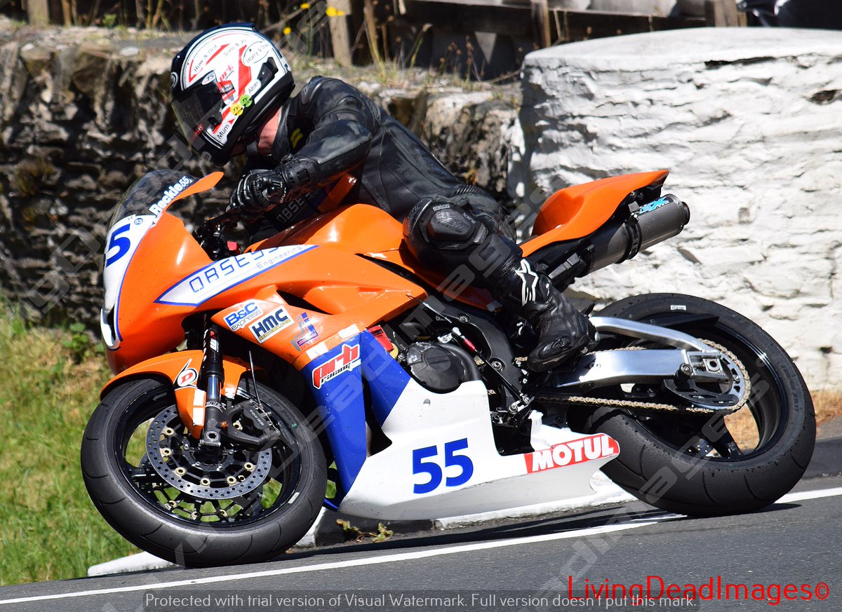 FireStallion666's tweet photo. #iomtt18 #supersportrace2 060618 #roadracing #governorsbridge #nikon #livingdeadimages @recklessr1 #obsessionengineering #ericwilson @MotofestIOMTT @RoadRacingLife https://t.co/EFloey7A3Q