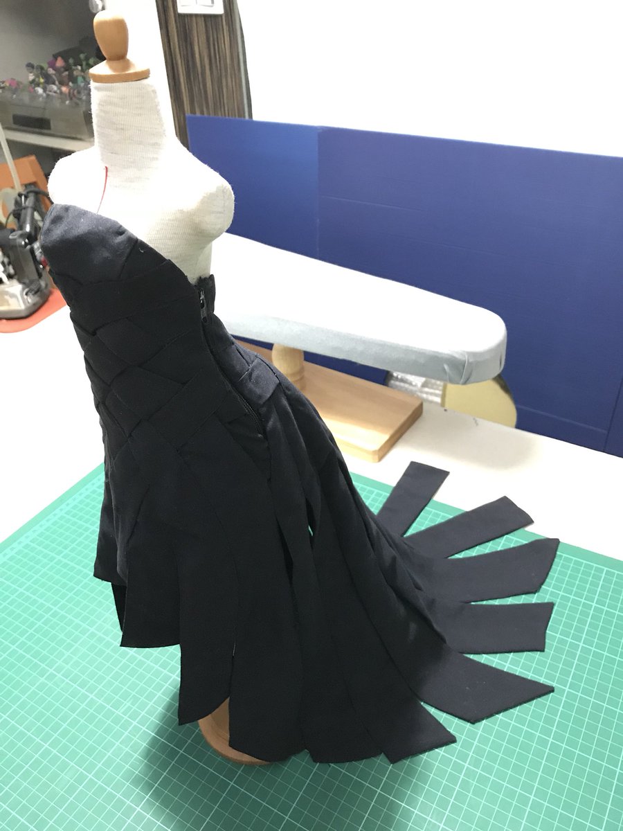 zozadollart's tweet photo. #fabricweaving #fashion #fashiondesign #weaving #sewing #sewinglife #sewingstyle https://t.co/pECyBMRHBe