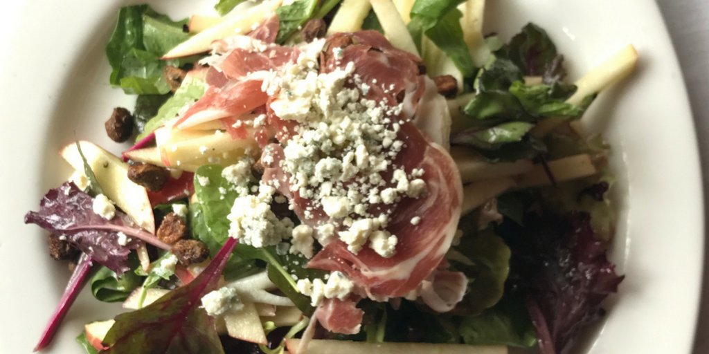 Paradiso_SL's tweet photo. Nothing like one of our specialty salads!
#sanleandro #sanleandroca #bayareafood #foodie #bayareafoodie #yum https://t.co/CKyqvzRlRa