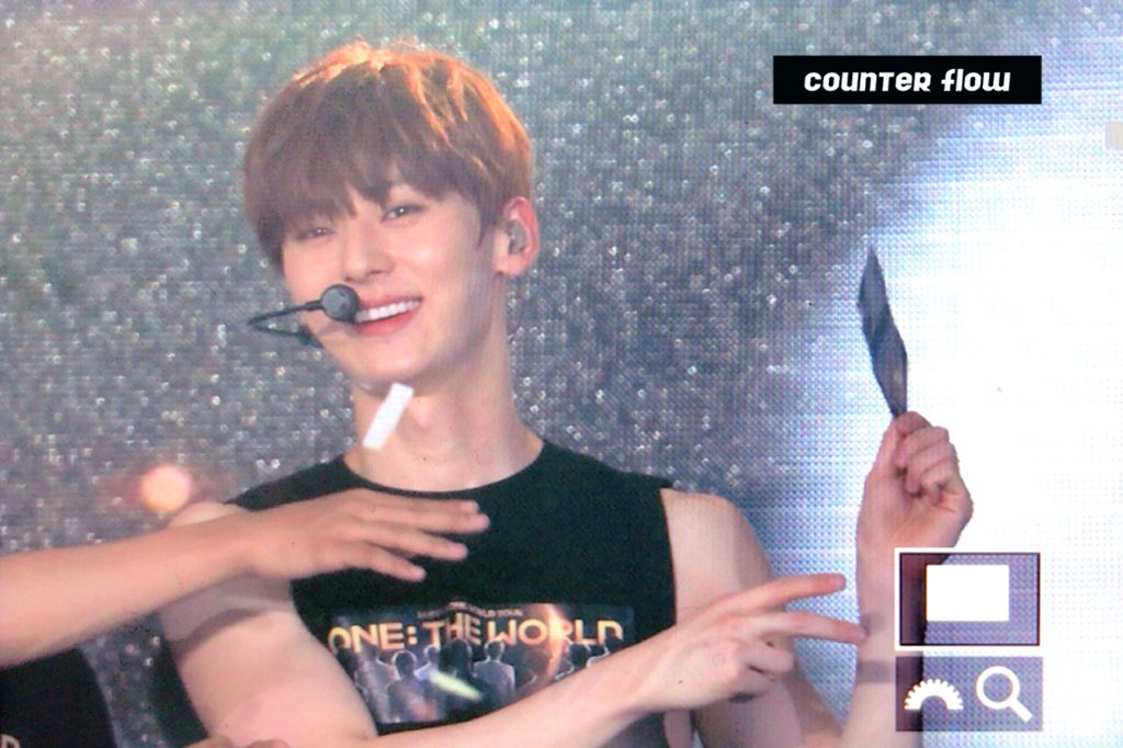 counterflow89's tweet photo. 180715 자카르타 #워너원 #황민현 귀여어어아ㅏ아아아ㅏ아아아아ㅏ아아ㅏㅇ https://t.co/uHVVyywvJl