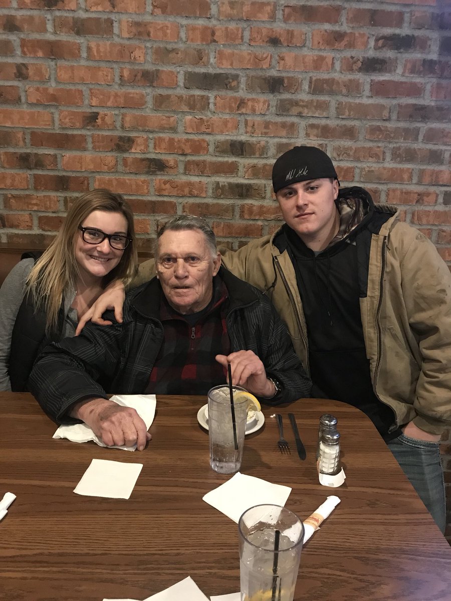 JessicaMilavec's tweet photo. heaven gained the best angel. words cannot describe the amount of love i have for you. thank you for being my best friend and the best grandpa i could ever ask for. i hope you’re up there with grandma smiling and pain free. rest in paradise gramps❤️👼🏼 https://t.co/5ZcMExmtG0