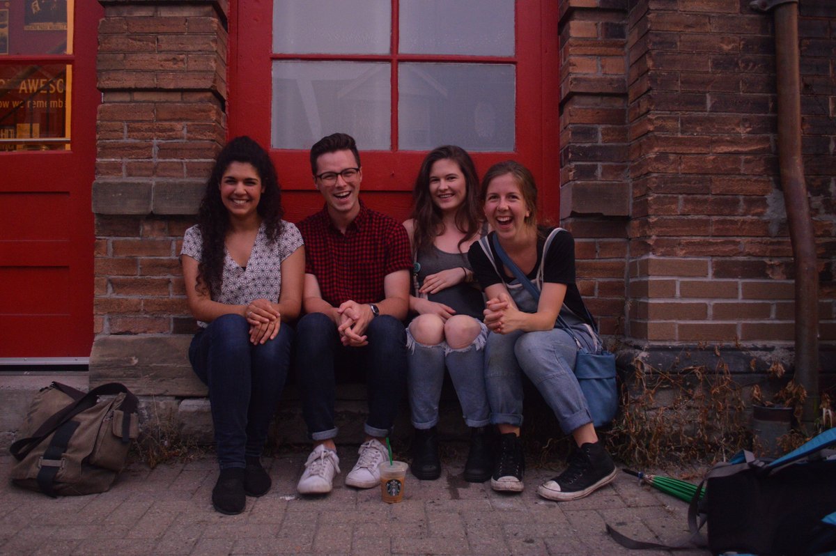 PrairieFirePlz's tweet photo. CLOSING. CLOSING. CLOSING. 

SOLD OUT. SOLD OUT. SOLD OUT. 

(SOME TICKETS AT DOOR.)

GOODBYE FOREVER. WE LOVE YOU AND THANK YOU. @Toronto_Fringe @beyondwallsTPM 

#tshirtTO https://t.co/ImFqFQomzw