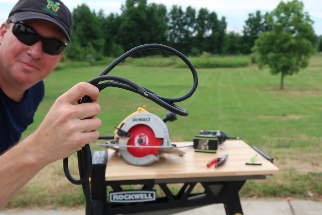 MarkThomasBldr's tweet image. Do you have a cord to your power tool that needs replacing?  If so, please check out my DIY video---&amp;gt; tinyurl.com/y8ox9vbx #diy #powertoolrepair #toolrepair #replaceacord #dewalt