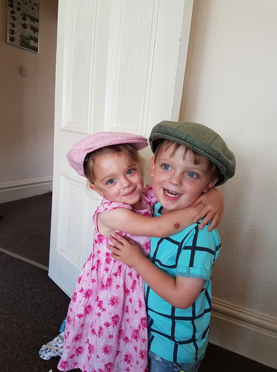 YorkshireCaps's tweet photo. Have you seen our new top models? We are so in love with their look #twins #yorkshire #flatcap #ilkley thanks to their daddy for the photo https://t.co/vipr7O5V4f