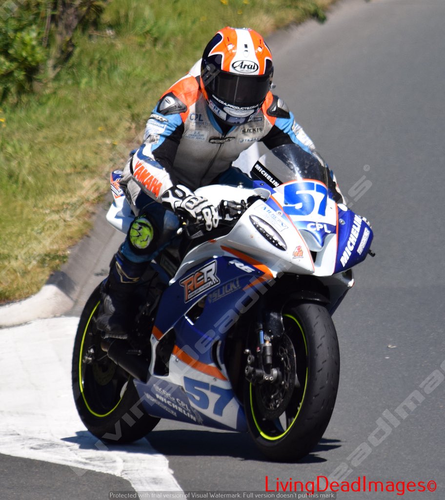 FireStallion666's tweet photo. #iomtt18 #supersportrace2 060618 #roadracing #governorsbridge #nikon #livingdeadimages @Indiracer23 #timotheemonot @Torras49 @KamilHolan #richardcharlton @MotofestIOMTT @LivingRoadRaces https://t.co/y6TTIFP5dD