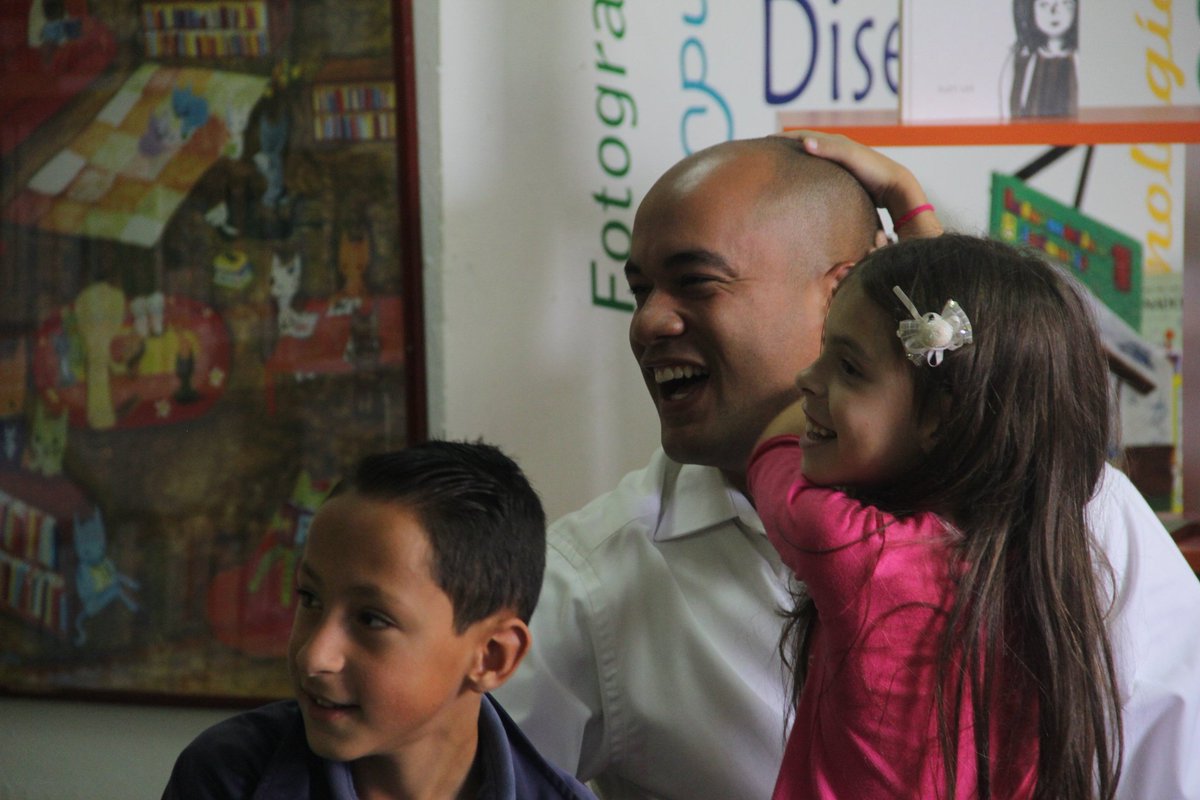 HectoRodriguez's tweet photo. Para nuestros niños y niñas todo, ustedes son el mejor presente y la certeza de un futuro brillante... ¡Feliz Día hoy y siempre!
"Para los niños trabajamos, porque los niños son los que saben querer,
porque los niños son la esperanza del mundo". José Martí #NiñosFuturoDeLaPatria https://t.co/JR3Jef0kPJ