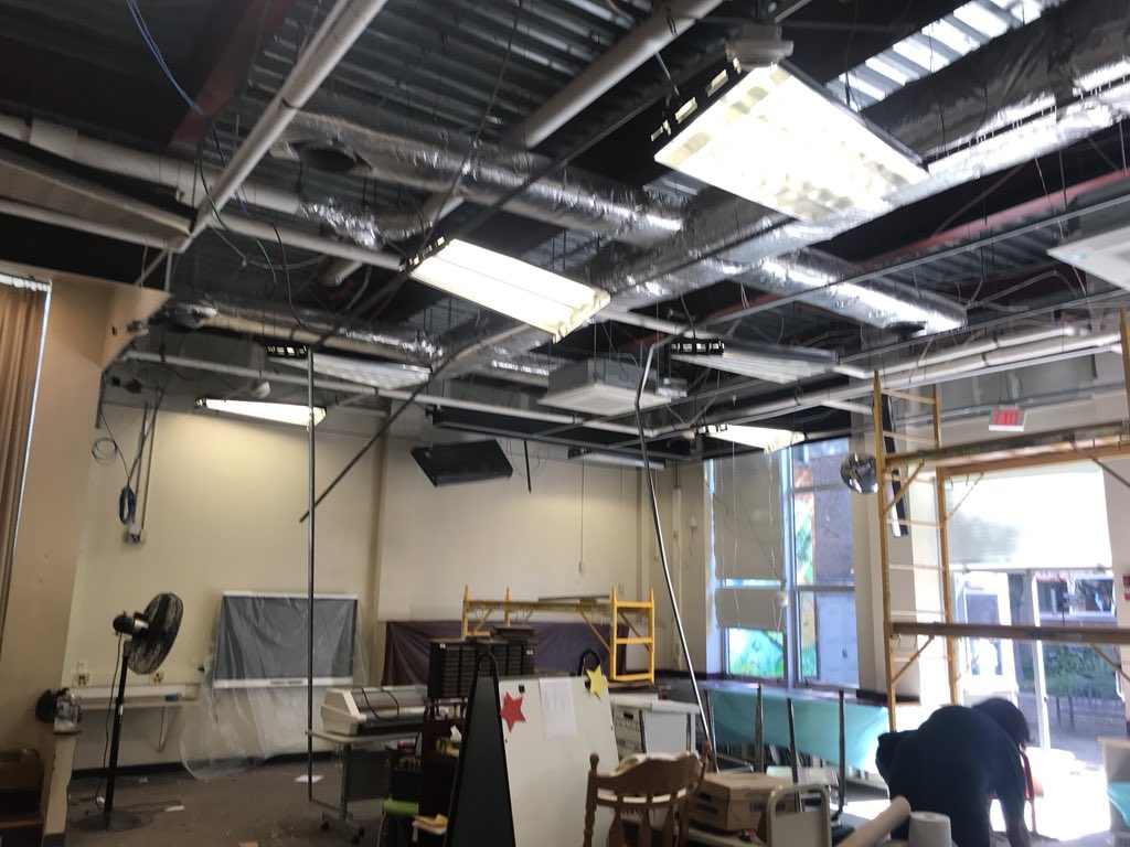 TarrySup's tweet image. Park School’s library media center - renovations underway.   @OssiningSchools #heartoftheschool #spaceforlearning #innovatiion