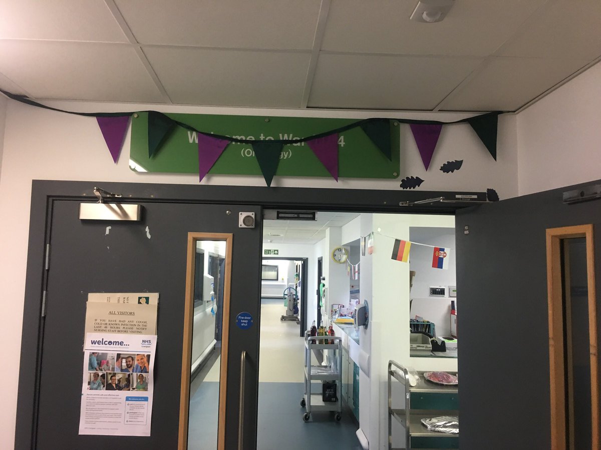 KerryNolan19's tweet image. Ward 112&amp;amp;114 scored a hattrick when they delivered a half time pie &amp;amp; fruit salad to patients to celebrate the end of the World Cup&amp;amp;Wimbledon 🥧🎾⚽️#dreamteam#Teamhaem#teamonc#nhsgrampian#personcentredcare @NHSGrampian @carolyna119 @VonwrightWright @SmithCatzzz @caroline_hiscox