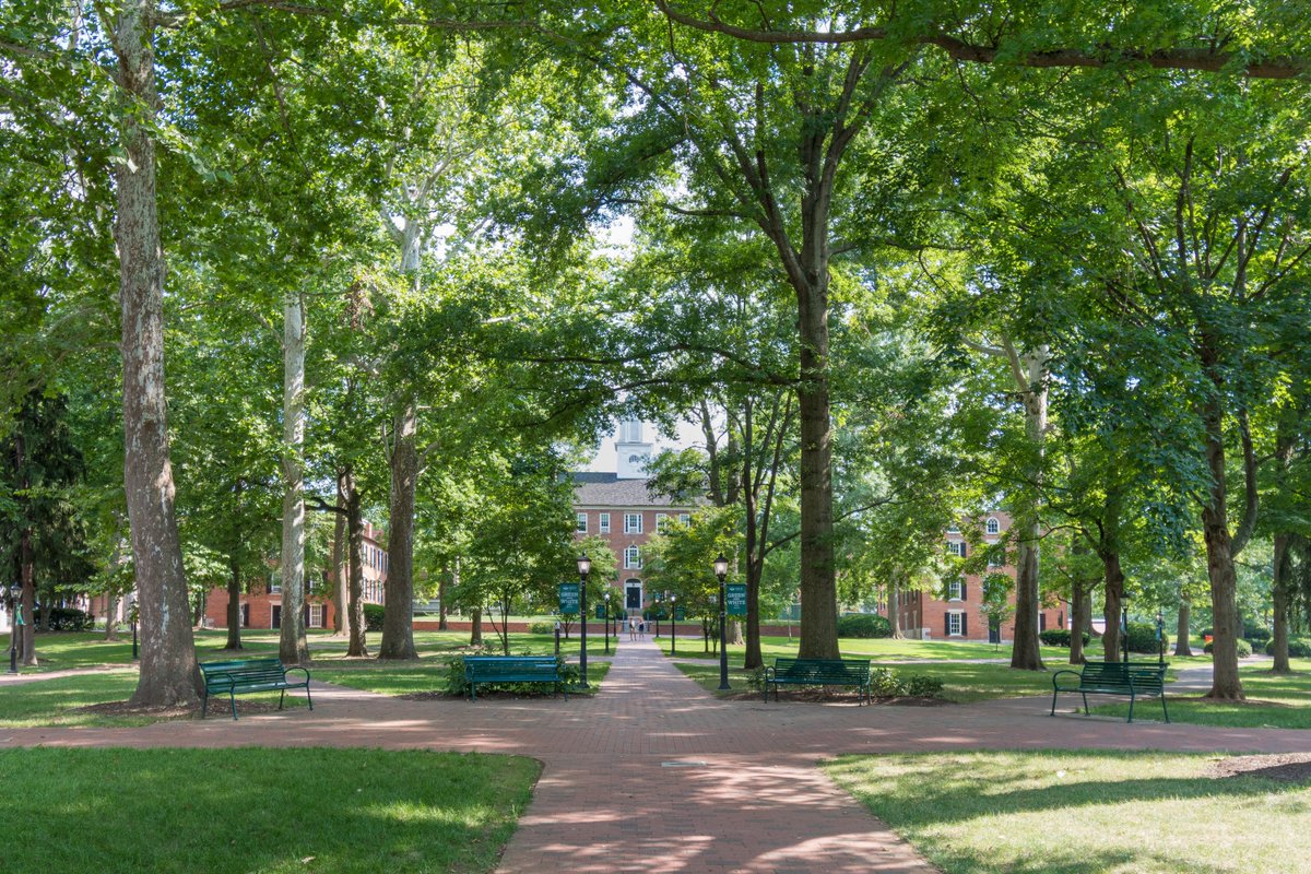 vicgillilan's tweet photo. Never get tried of taking images of this beautiful campus! Part 3. @ohiou @ohio_2020 @AthensOhio @OhioBobcats @mirandagillilan https://t.co/86Z1N9Au3y