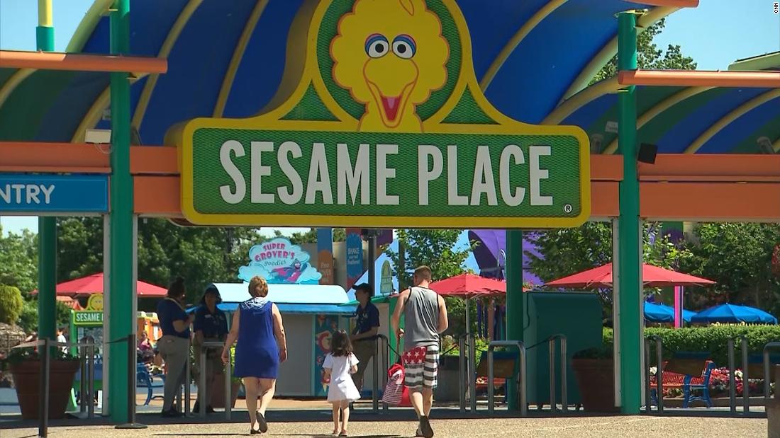 KidDisconnected's tweet photo. Sesame Place is the first theme park to be designated as a Certified Autism Center. 80% of their staff has undergone autism sensitivity training! https://t.co/xF3sO209rd @SesamePlace #autism #ASD #DKRF https://t.co/nz2OZu3Ugr