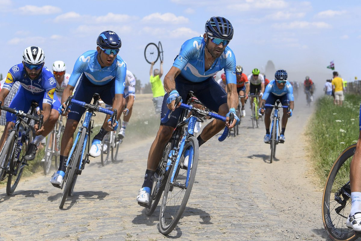 Movistar_Team's tweet photo. Gran parte de culpa de la magnífica etapa de Movistar Team en el día de hoy es de ellos. @ImanolErviti. @Andrey_Amador. @Benna80. @solermarc93. I-N-M-E-N-S-O-S. #RodamosJuntos #TDF2018 https://t.co/VzxWcT0F1M