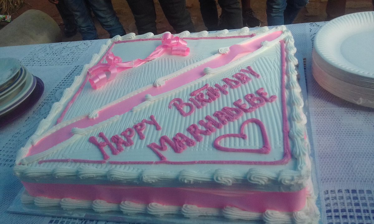 KandaHope's tweet image. It was my little sister's cake day on the 13 july