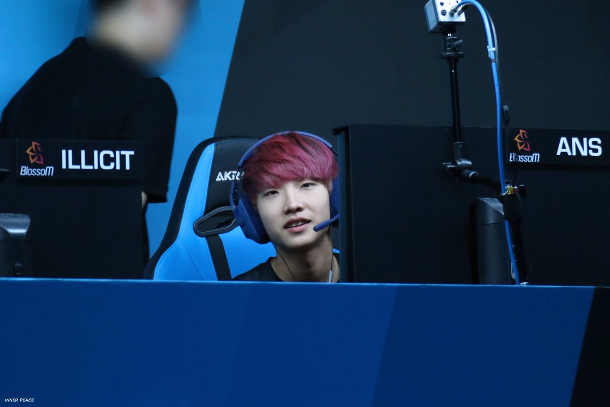 OW_innerpeace's tweet photo. [ʜǫ] 180715 오버워치 컨텐더스 코리아 시즌2

#Blossom #블라썸 #ANS #이선창 https://t.co/ZKtdI3Qsxz