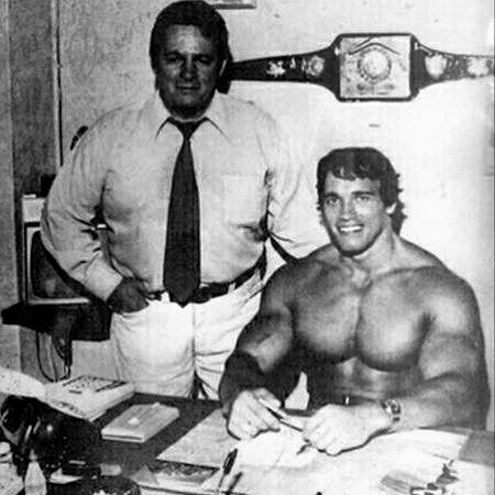 WeightliftingC's tweet image. #fitness #train #physiquemen #powerliftingtraining #aestheticsrevolution #exerciseclothes #crossfitviciado #shredded_females #ifbbnorthamericans #diamondcup