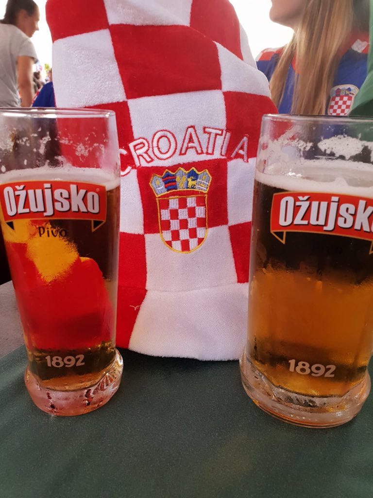 MeritLibertas's tweet photo. From #DAVORŠUKER for Casino @MeritLibertas 🙏
@meritcasinos 
#croatia #worldcup #worldcup2018 #meritinternational #meritcasinos https://t.co/LmgPA54Cxi