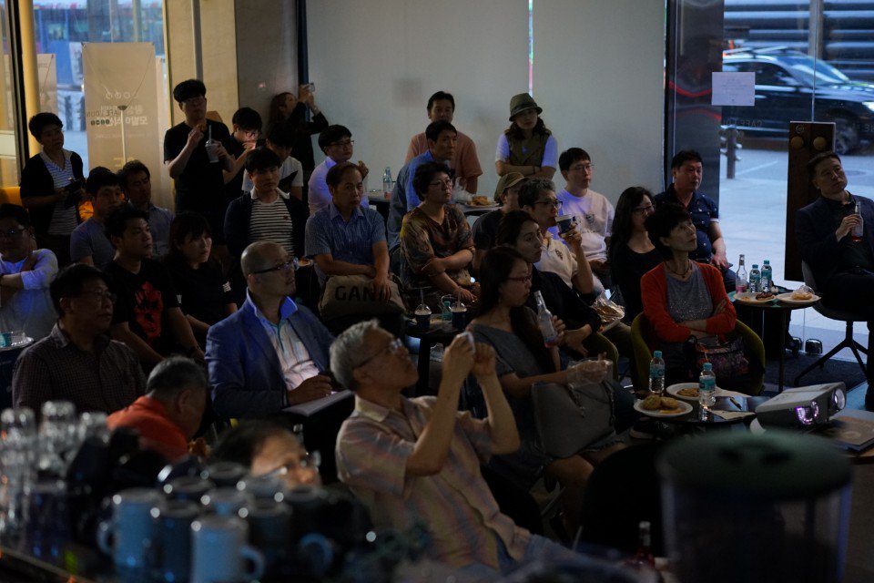 DailyLaboratory's tweet photo. Co-up is successfully ended with more than 100+ Koreans :)
Thanks for participation!
Next co-up will held on end of August.
Do you wanna join us? 
Feel to free contact us!
#zencash #SingularDTV #blockchain #crypto #cryptocurrency #bitcoin https://t.co/2uX0mgaG6p