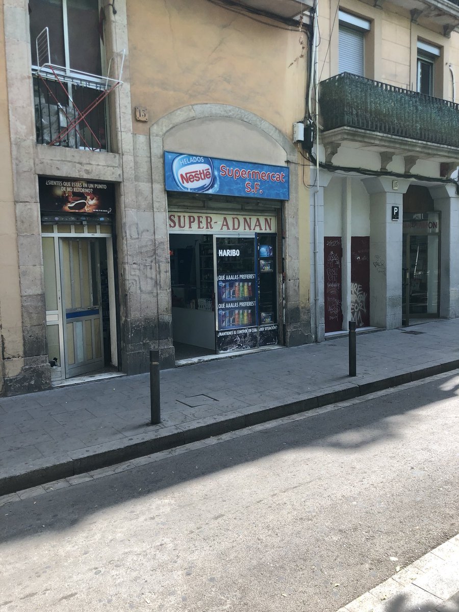SaulCuttell's tweet photo. Hey @Addersathletic I saw this in Barcelona today and thought you would appreciate it. 😂 Hope all is good and the PhD is going well. https://t.co/EC1HC0KlVh