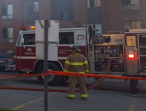 30 people displaced following Gatineau fire. #ottnews #gatineau  ottawamatters.com/local-news/30-… https://t.co/Yod4TOGU95