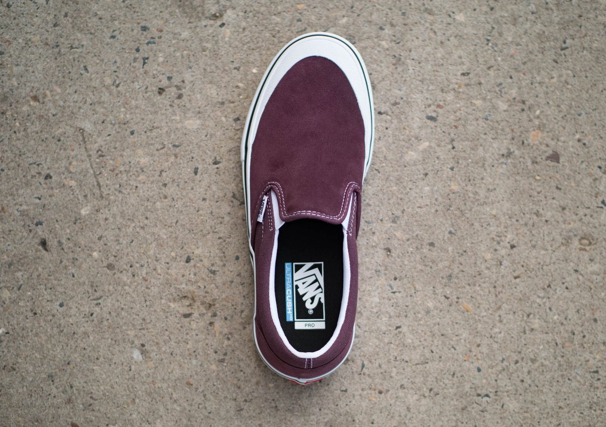 vans slip on pro raisin