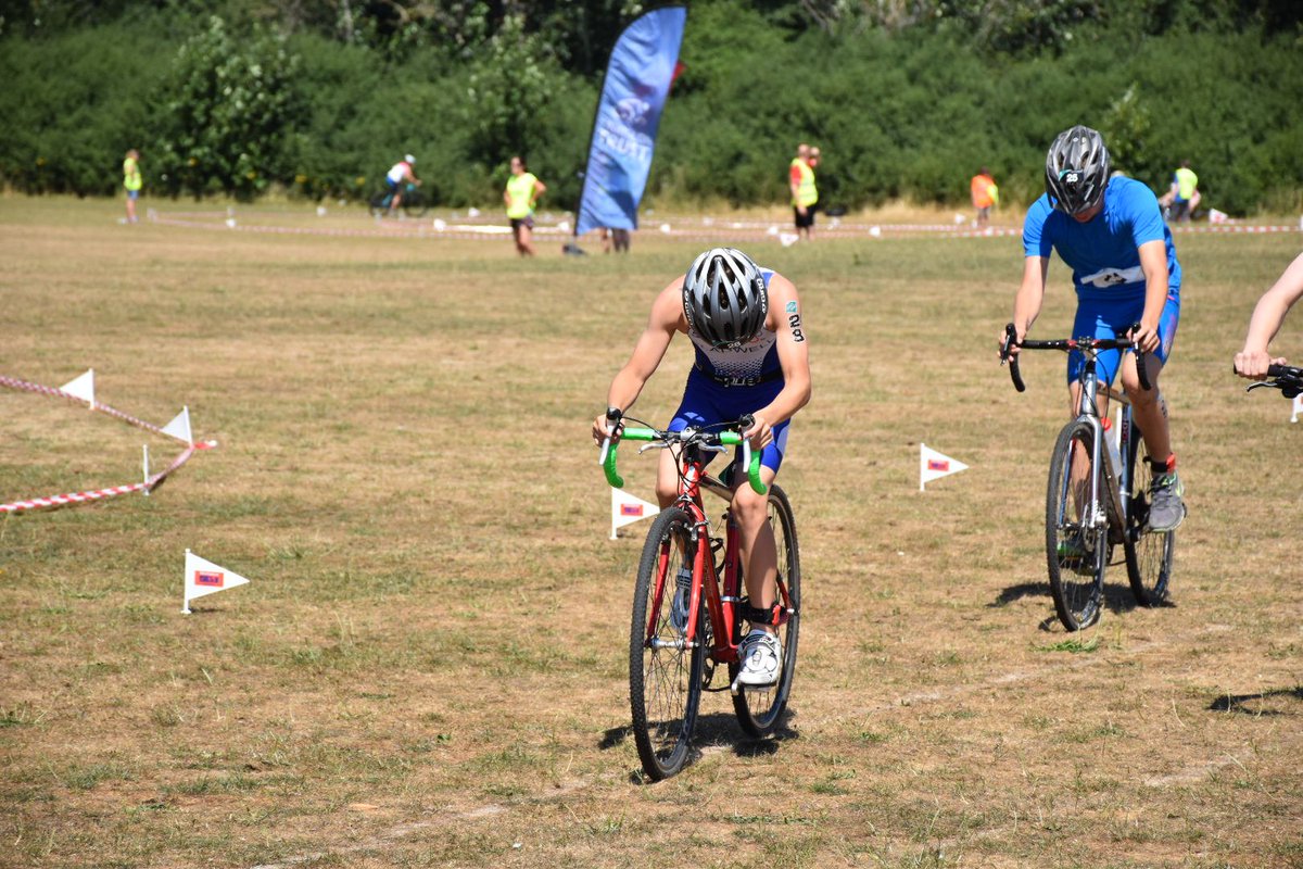 tri_elliot's tweet photo. 1st today at Tri-Force Children's League event in St Albans. Very hot but great racing from TS3 boys. @ipswichsport @ipswichtri https://t.co/dmqR3hteJe