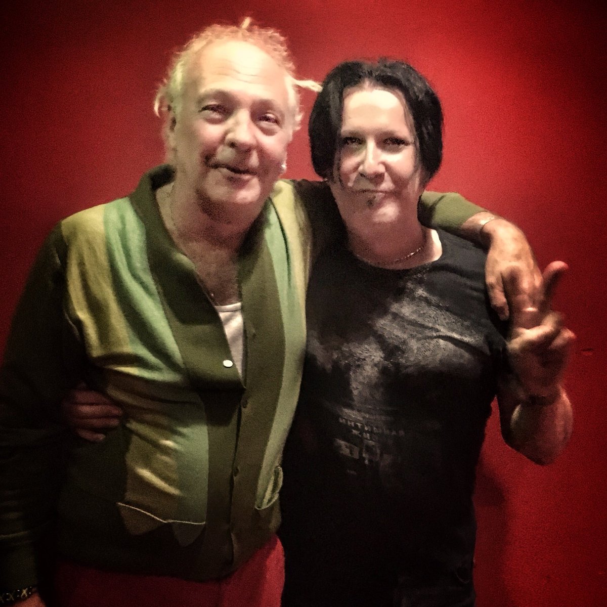 MarkGThwaite's tweet photo. Honoured to have world class producer &amp; seminal bassist Youth create a mind bending remix 4 MGT debut album ‘Volumes’ (w. #villeValo ), check out the KMKY Youth remix on Spotify🎧
https://t.co/wa5RogDGLJ
#martingloveryouth #killingjoke #mgt #abba #kmky #remix #knowingmeknowingyou https://t.co/ALBsqy11Yo