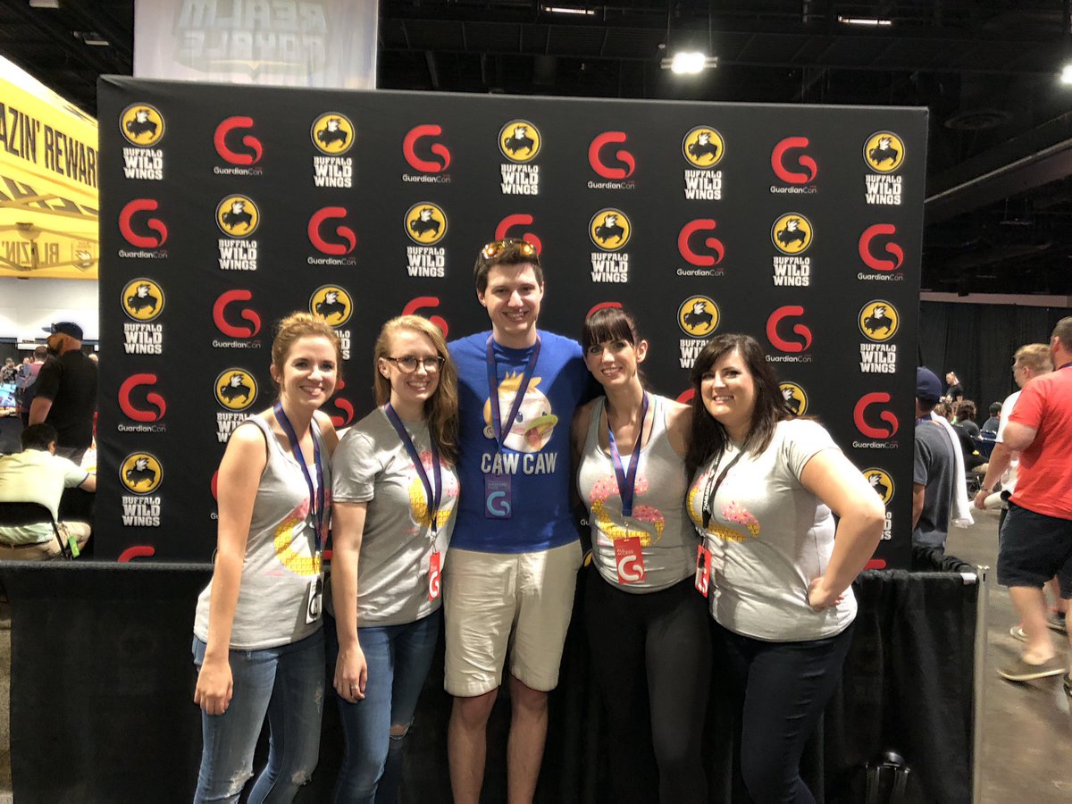 jortzii's tweet image. If youve never caught an episode of @3MinBreak , I highly suggest checking it out. Hearing what it’s been like for all of them and all of the crazy stories is teuky amazing. What an awesome group, only missing @MrsGernader ! @MrsDrLupo @WIFEthalion @GirlOnAHippo @amy4bowman ❤️