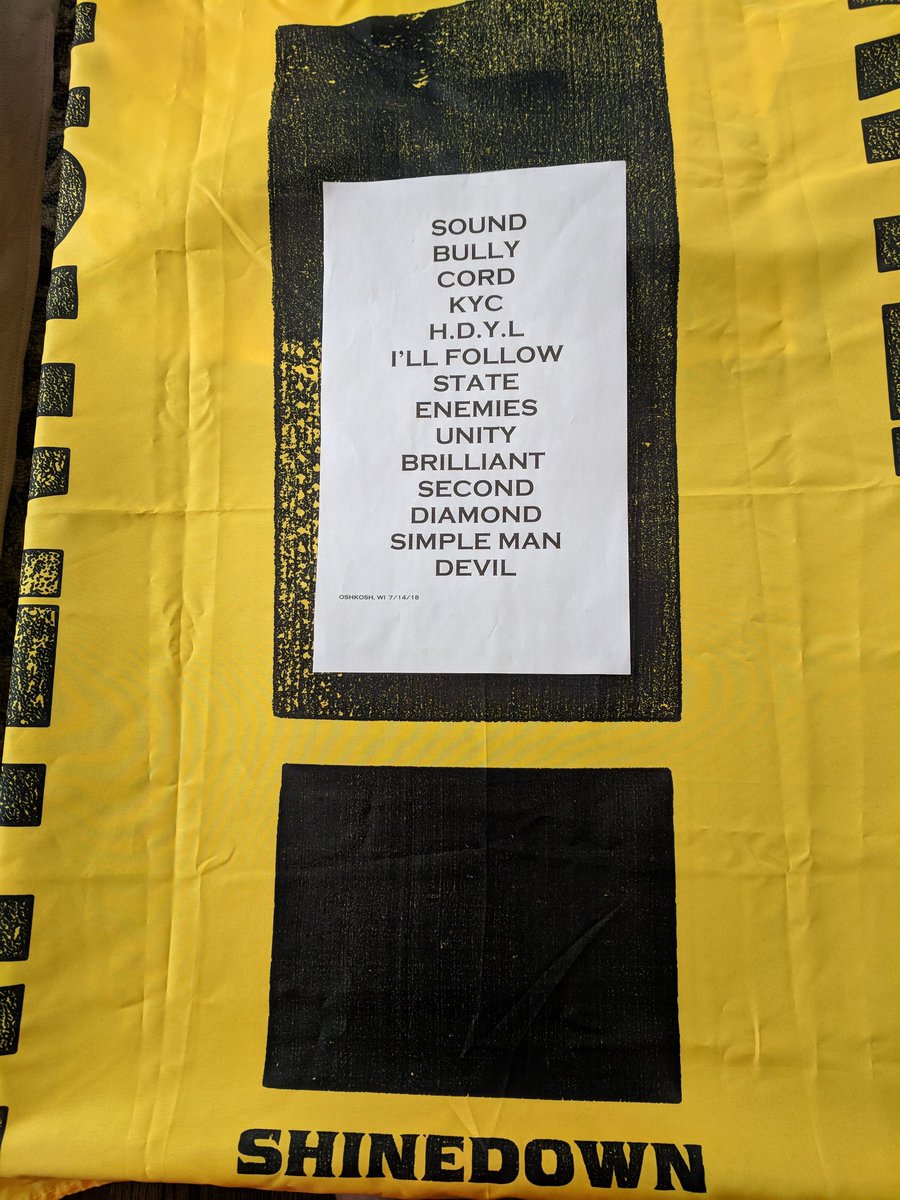 WePartywithU's tweet photo. ATTENTION ATTENTION!! @TheBrentSmith @ZMyersOfficial @BKerchofficial @ebassprod @Shinedown You guys killed it last night! https://t.co/dNxfstnjld