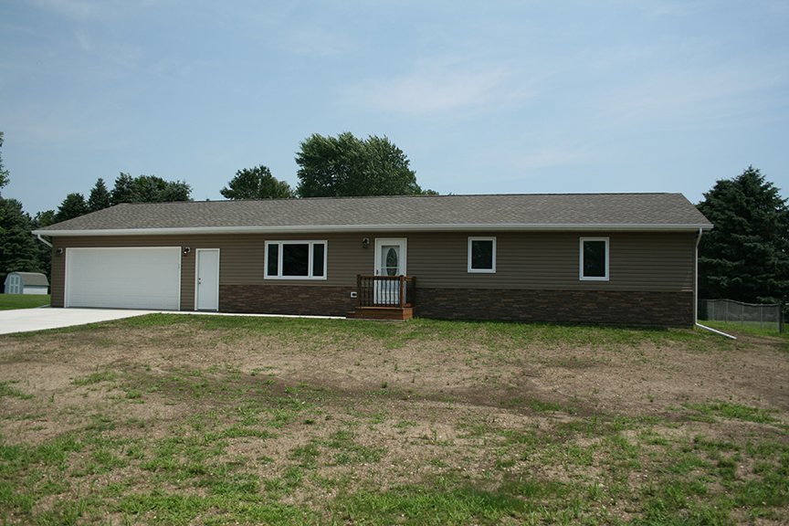 pipestonestar's tweet image. JDC completes second house in west Jasper 
ow.ly/CQUf30kV91m #PipestoneCounty #JasperMN