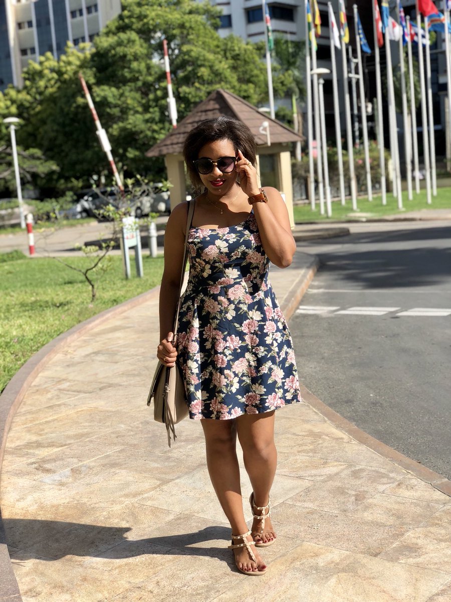 KaminyChudasama's tweet photo. Getting ahead because am slaying in my own lane
#WomanWithGoals
#ForeverProud #SundayBrunch https://t.co/JBdhDSapVl