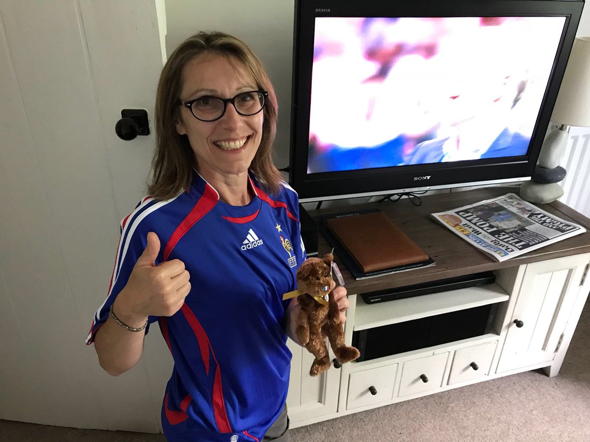 CmButler27's tweet photo. Football revient chez nous!#WorldCup2018 #franceworldcup winners https://t.co/4aCbz0JKv8
