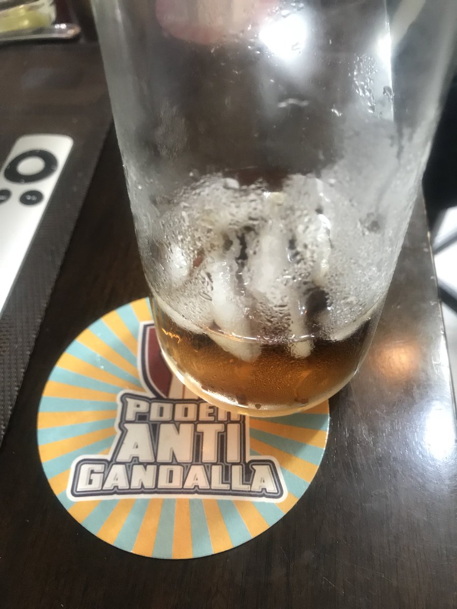 MiracledrougC's tweet image. #FelizDomingo #PoderAntigandalla que lindos porta vasos 😍😍😍 @Giliux @alexosule @Ricardo_Alemi  @AgReiko @Samalilth @PresbiAmaro @vampipe