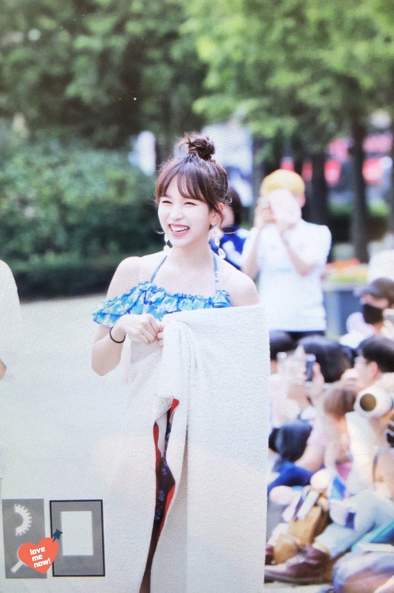 twicesmily's tweet image. Minayaaa