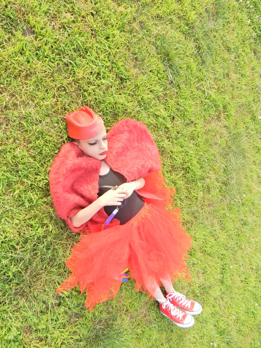 desmond_amazing's tweet photo. It's a rainy day today ⛈️  I wish it was sunny 🌞 &amp; I could go play in the park

Cupid jacket @TheHouseofMann
Shoes @Converse

https://t.co/FvQ8ZaPDDX

#houseofmann #alternativefashion #alternativemodel #androgynous #clubkid #drag #dragkid #dragkids #fashion  #desmondisamazing https://t.co/VwikL0Pwtk