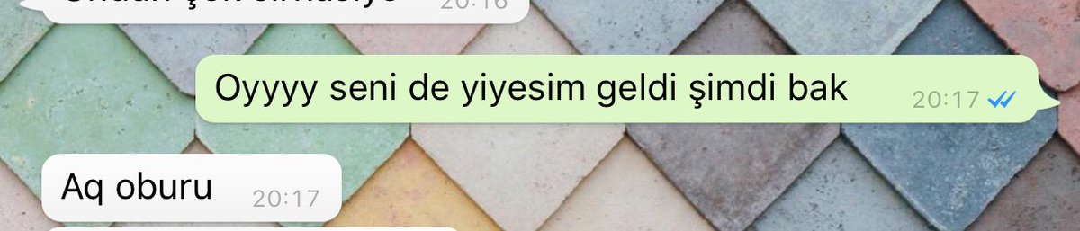 Ben: ilgi göstereyim de azıcık keyfi yerine gelsin                                                                 O: