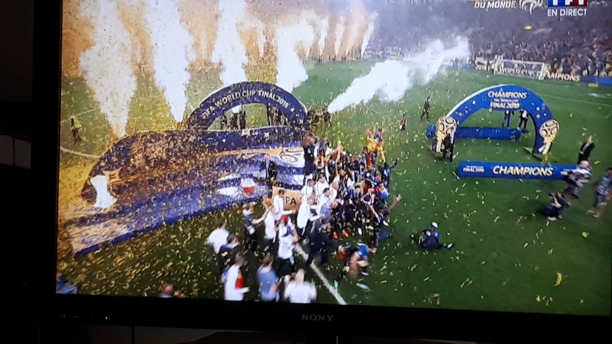 ingridlepottier's tweet photo. #FRACRO victoire..... https://t.co/RQRTyxDDAi