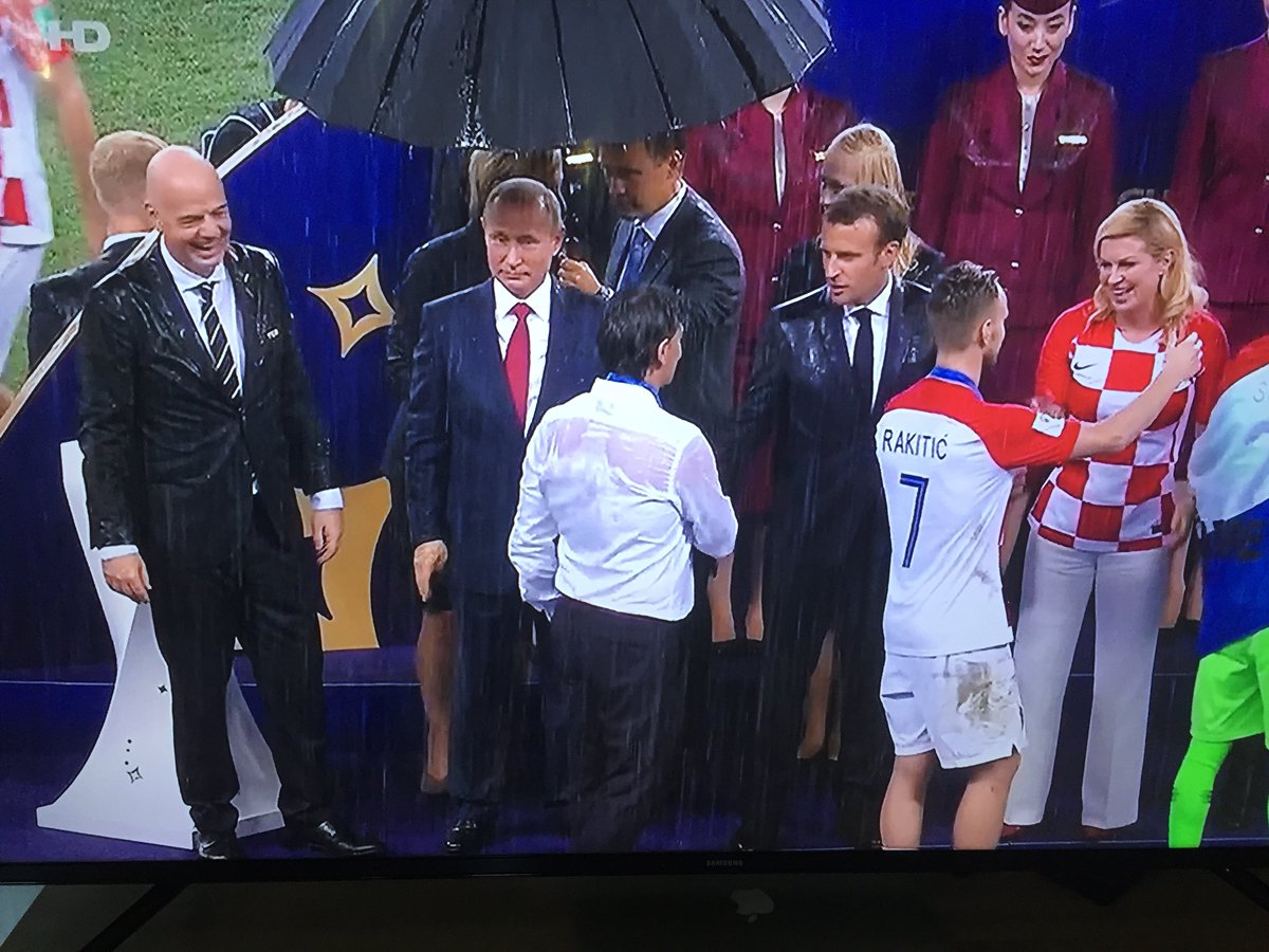 Putin war der Schirmherr der WM. Letzter Beweis endgültig erbracht.
#FRACRO #WM2018