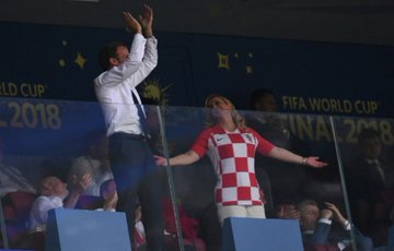 Погледај слику на Твитеру