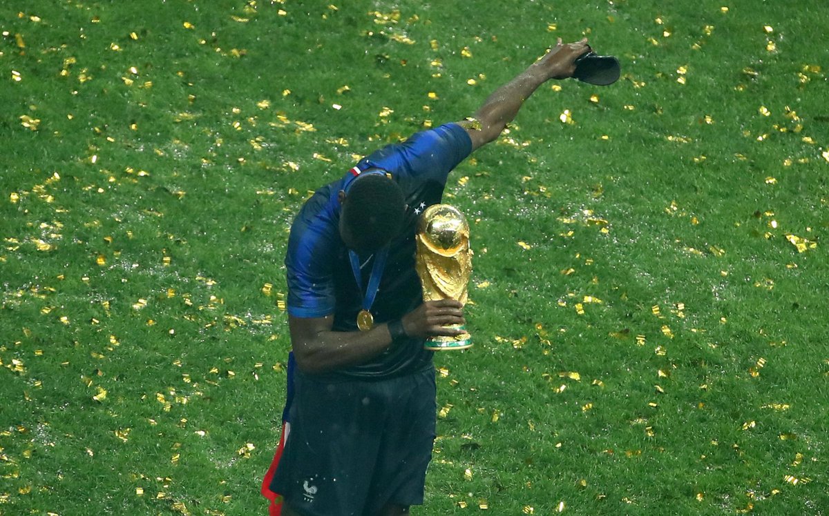 FootballFactly's tweet image. Pogba dab with #WorldCup 

Haters gonna hate 🇫🇷🔥