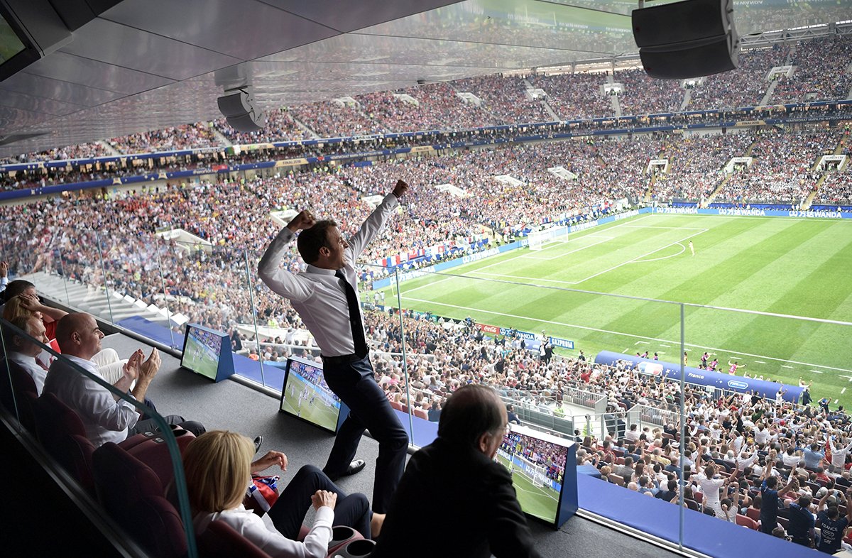 lequipe's tweet photo. 🏆 PARCE QUE C'EST NOTRE TROPHÉE !!! https://t.co/iop4BxliCM