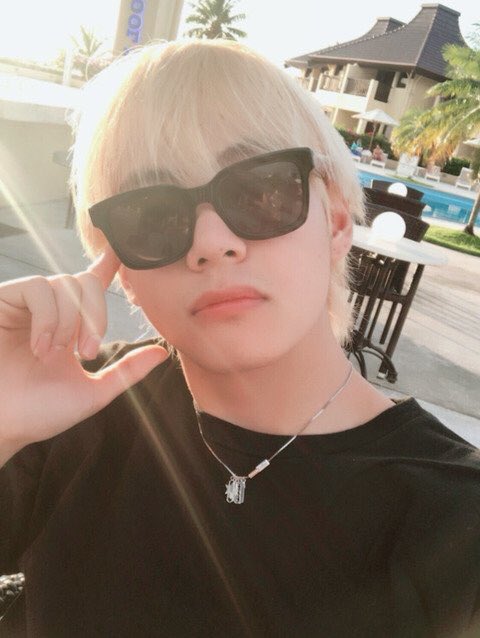 btsfancafe__twt's tweet photo. [fancafe]
V
07.16.2018
↘ Rainbow

Like the last color, lets see many colors, all of them, till the end https://t.co/ovWnN0QSxW