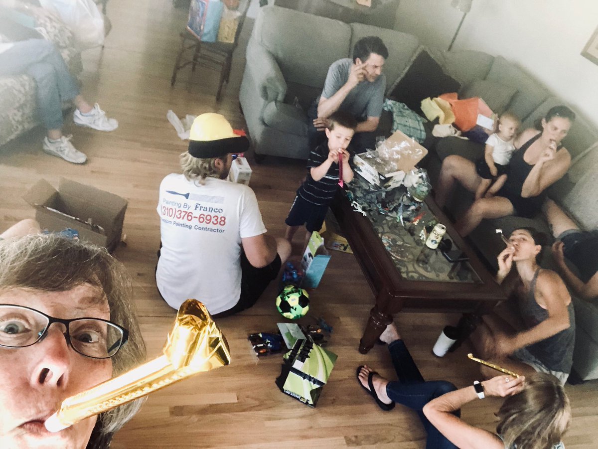 GlickSandy's tweet photo. When was the last time you played at a kids birthday party!? https://t.co/AqK0EHXf4Q