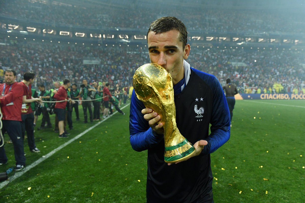 griezmannmaraks's tweet photo. AMO ESTE CONCEPTO #PartyChilensisFtElMundialSinChile https://t.co/OqGBRobrBD